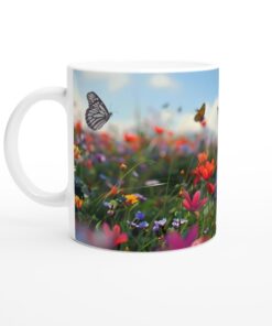 Förtrollande Katt & Fjäril - Färgstark 11oz Keramisk Mugg för Naturälskare
