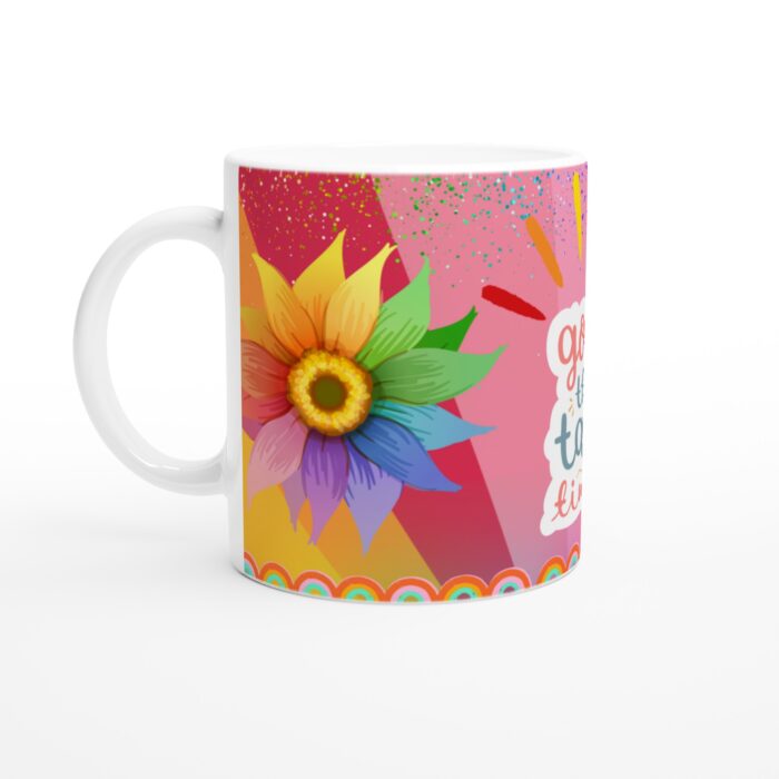 Keramisk mugg – “Good Things Take Time” med färgstarka blommor