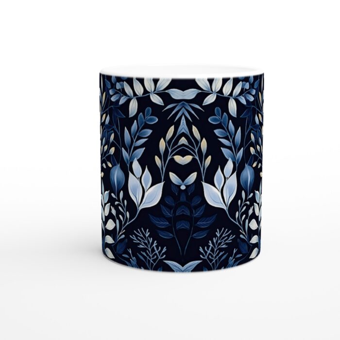 Nattblommande Förtrollning: 11oz Keramisk Mugg med Eleganta Blå Botaniska Mönster