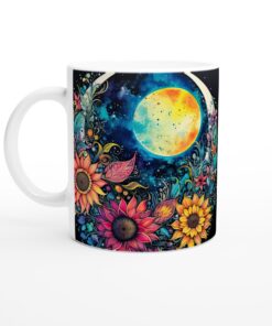 Kosmisk Blomsterprakt Keramisk Mugg – Drömsk Design med Solrosor och Stjärnklara Nätter